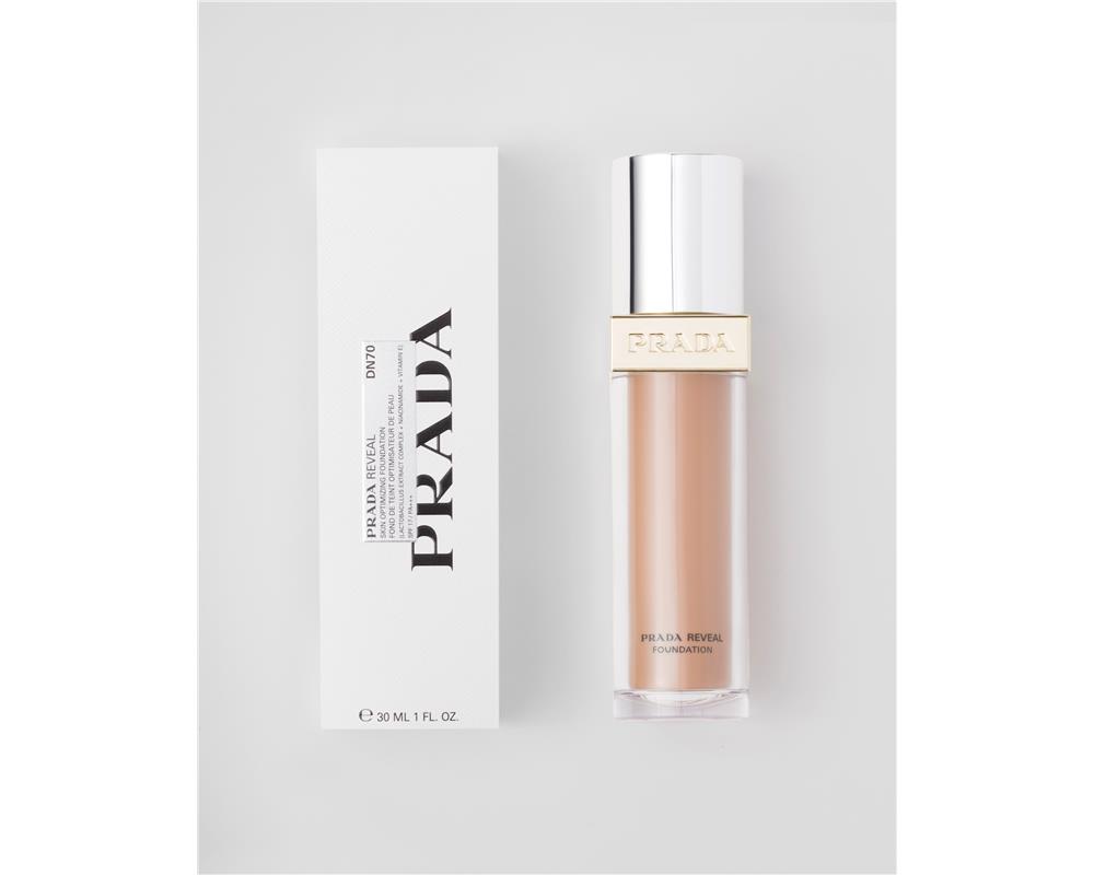Prada Reveal Skin optimizing foundation