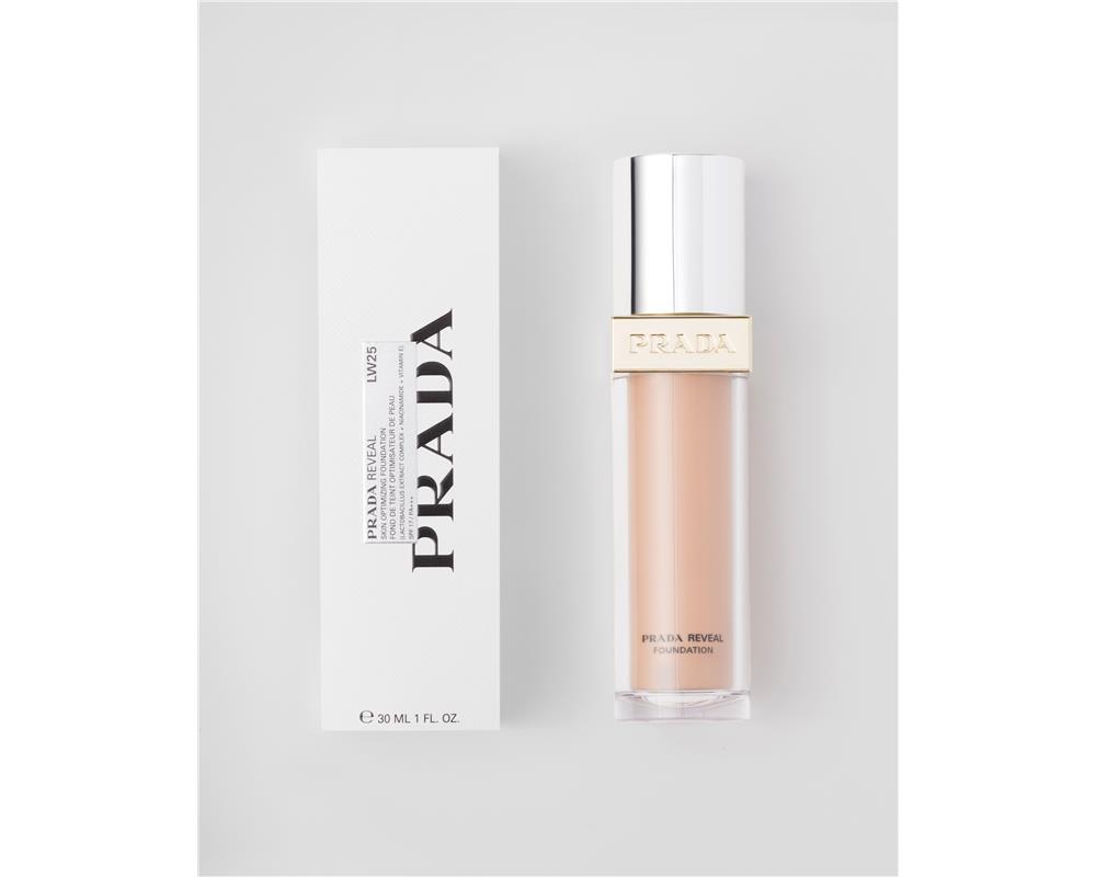 Prada Reveal Skin optimizing foundation